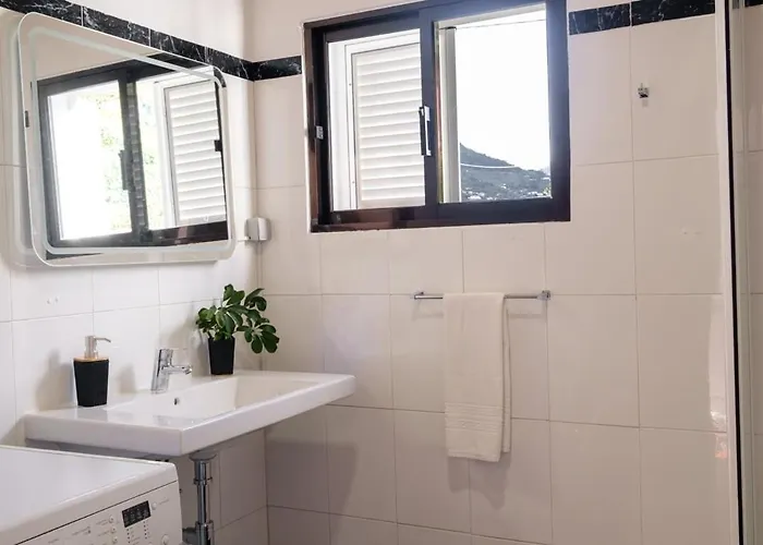 דירה Guestready - Sea View - B